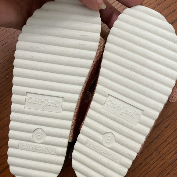 NWOT Cat & Jack Shimmery Sandals size 8 - Picture 5 of 5